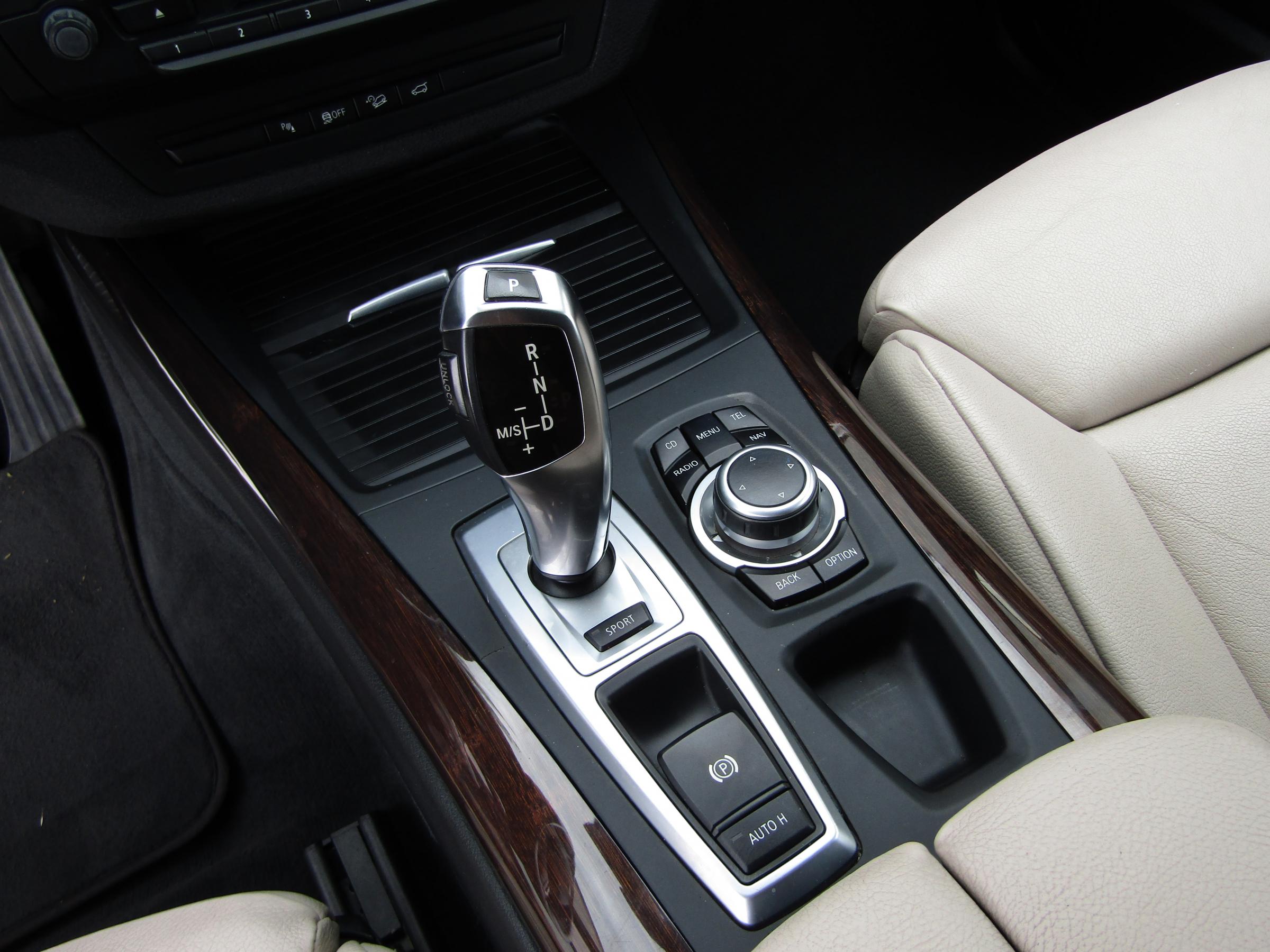 BMW X5, 2011 - pohled č. 26