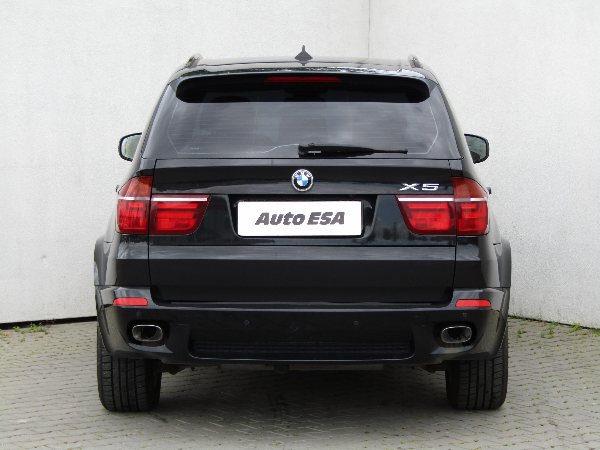 BMW X5, 2011 - pohled č. 5