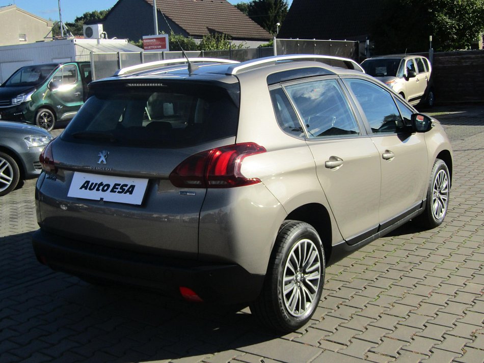 Peugeot 2008 1.2PT 