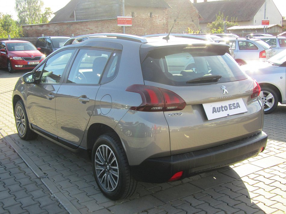 Peugeot 2008 1.2PT 