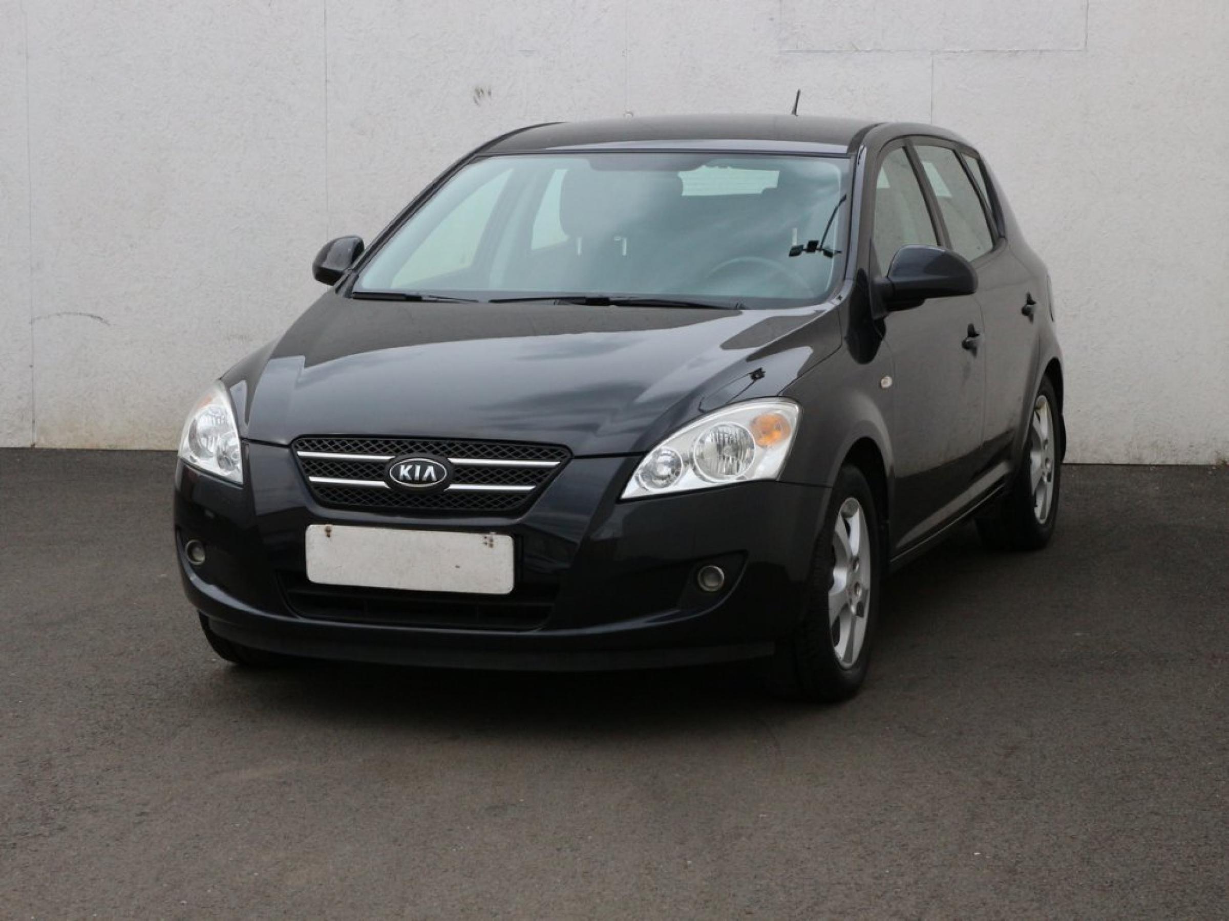 Kia Cee´d, 2008 - pohled č. 3