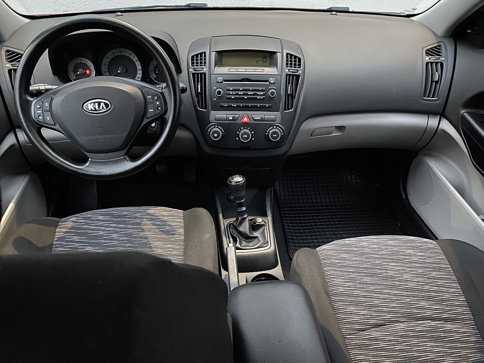 Kia Ceed 1.4 CVVT 