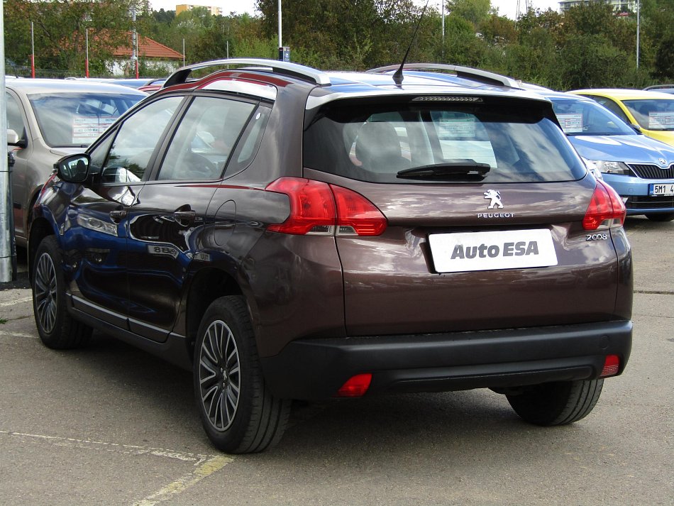 Peugeot 2008 1.2 PT 