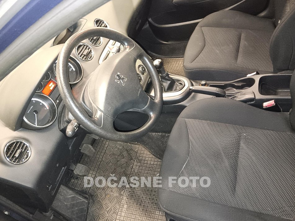 Peugeot 308 1.4 i 