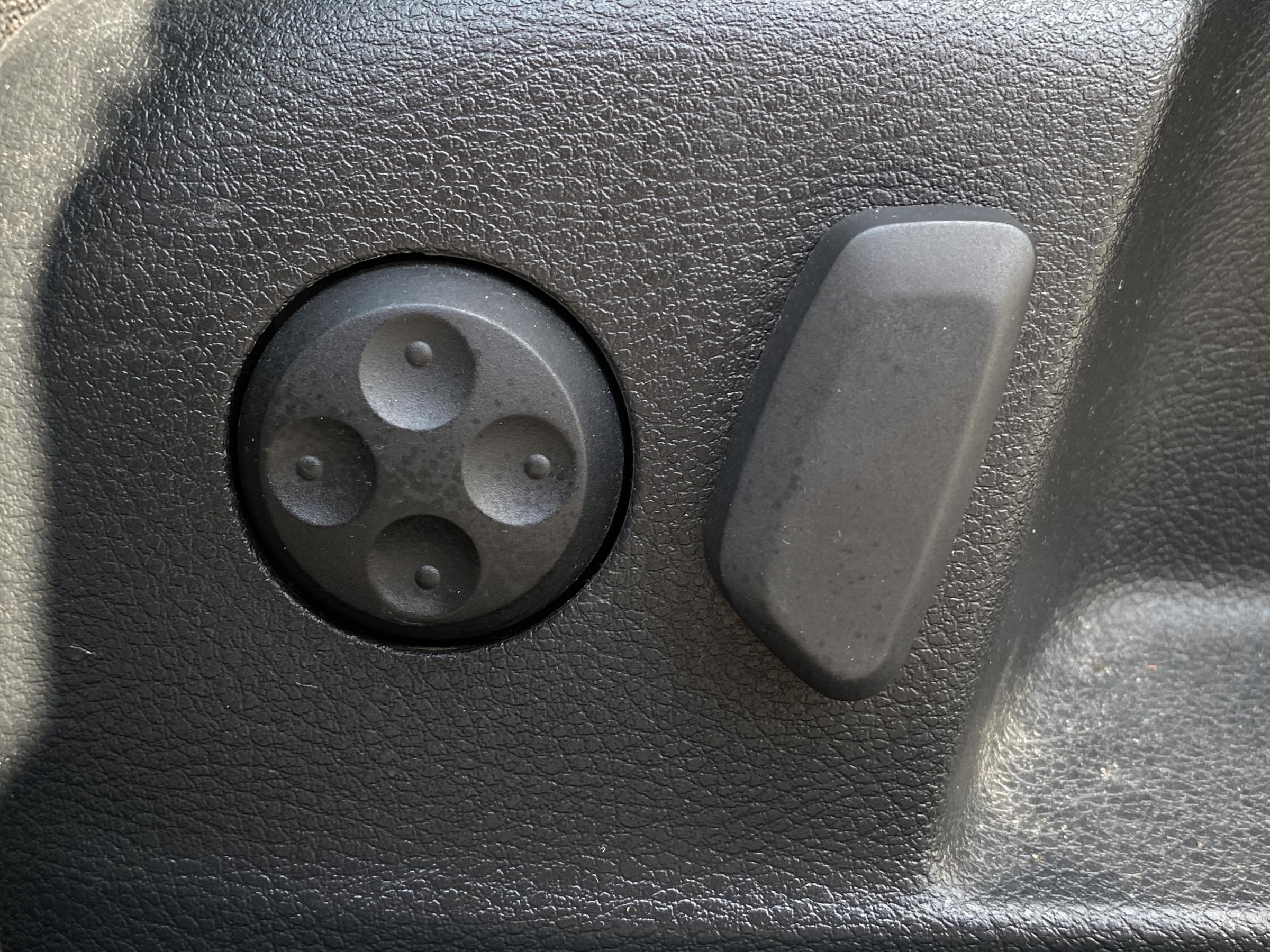 Volkswagen Passat, 2010 - pohled č. 18