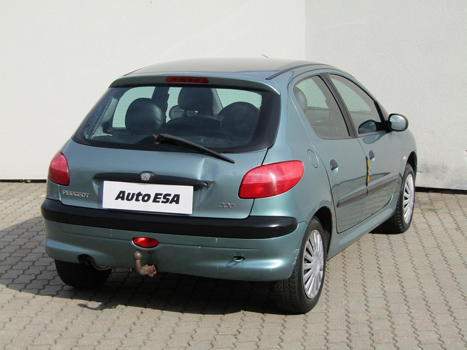 Peugeot 206 1.6i 