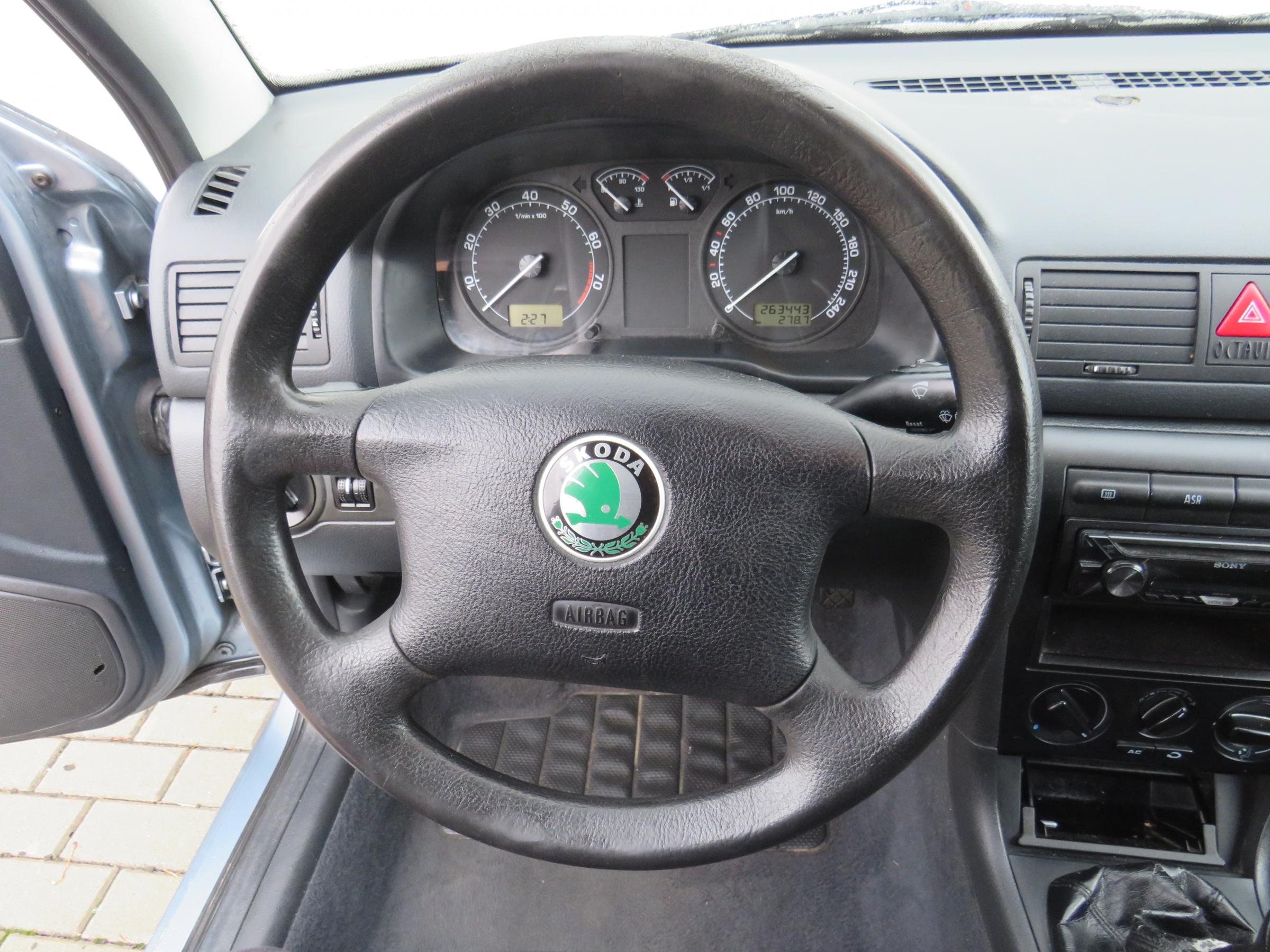 Škoda Octavia, 2002 - pohled č. 14