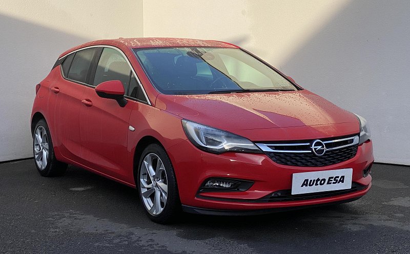 Opel Astra 1.6T Dynamic