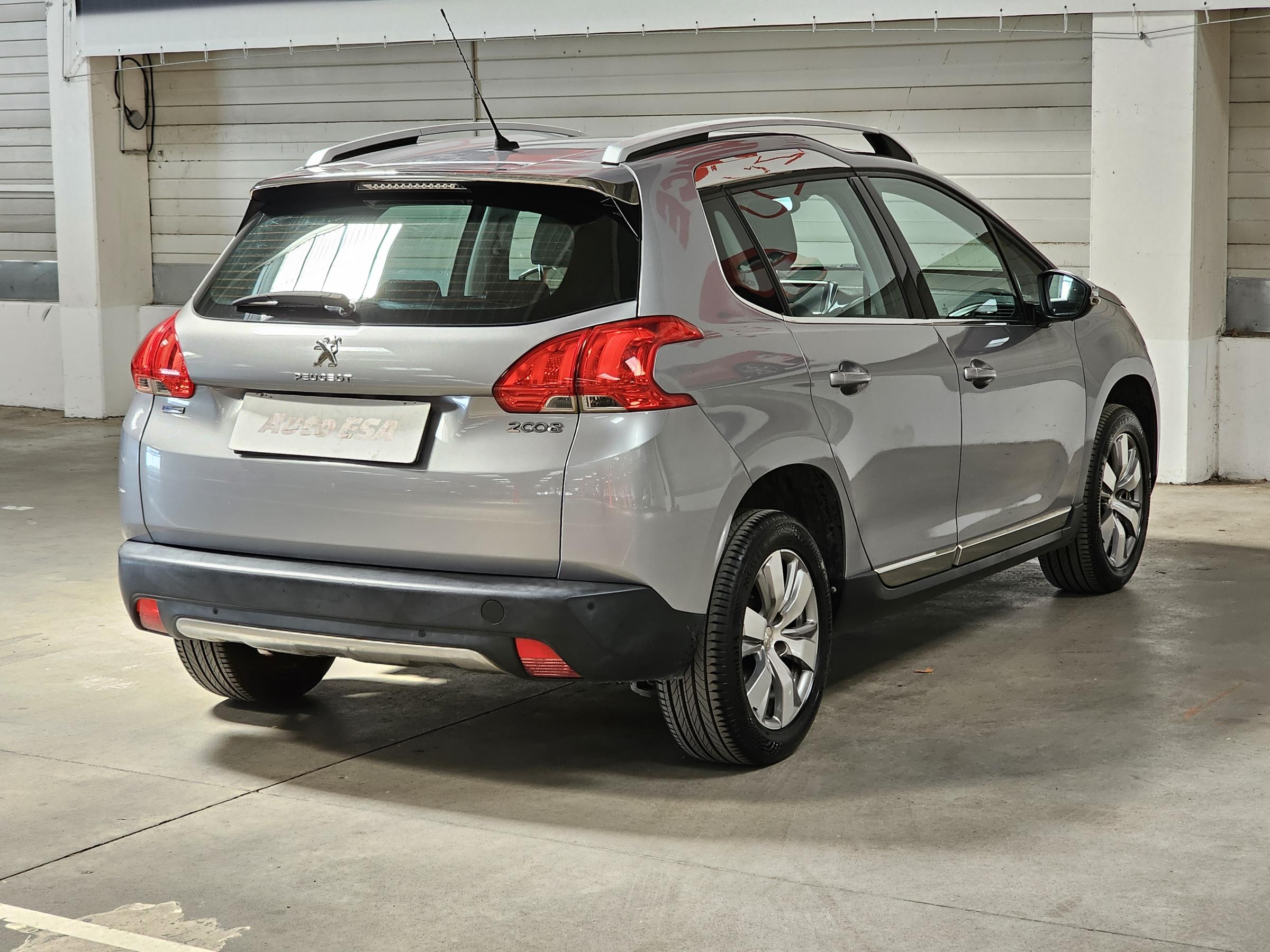 Peugeot 2008, 2016 - pohled č. 4