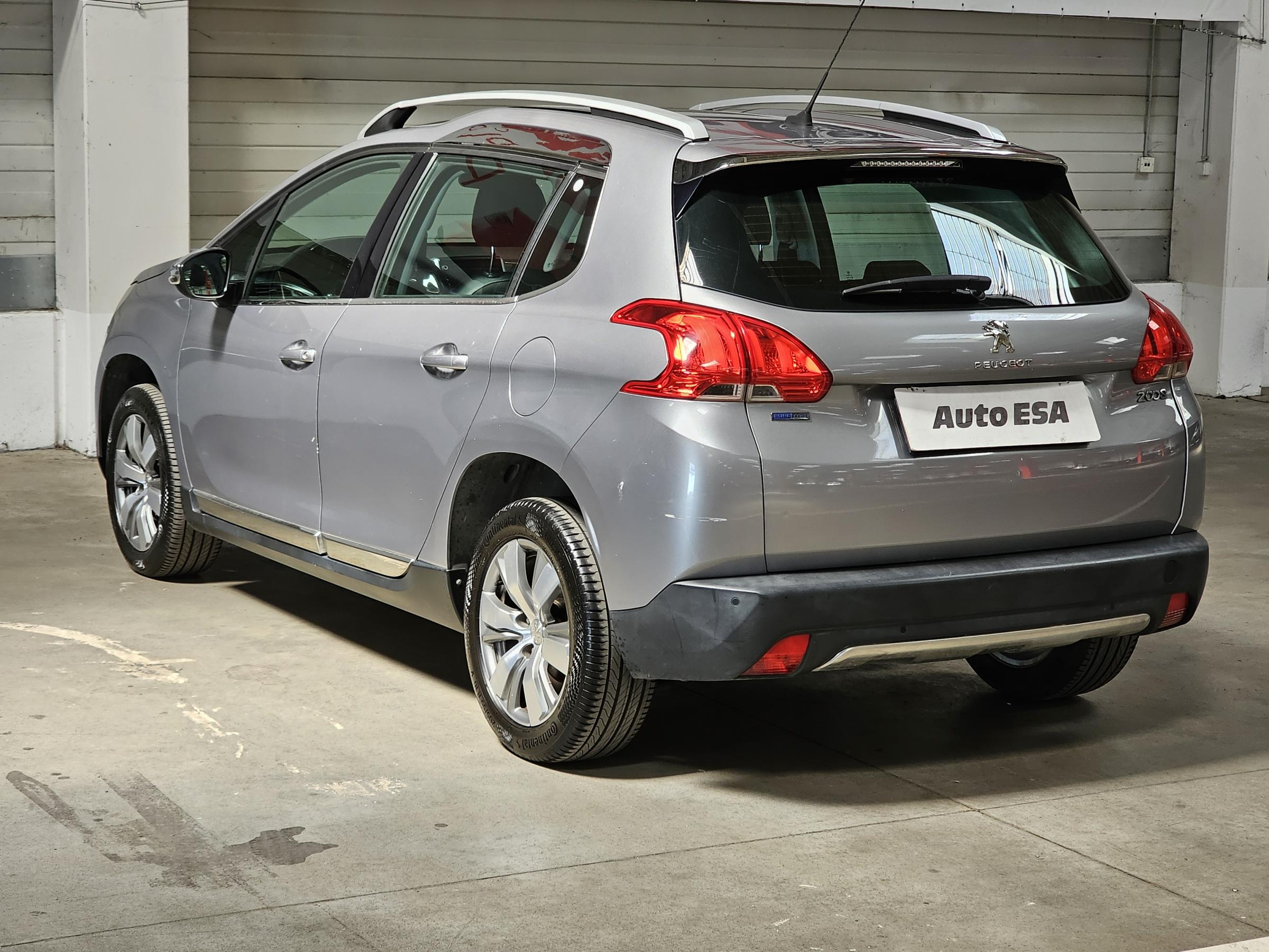 Peugeot 2008, 2016 - pohled č. 6