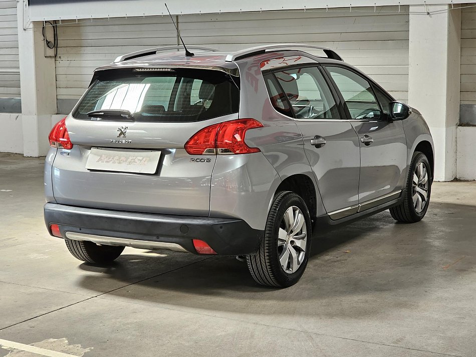 Peugeot 2008 1.2PT 