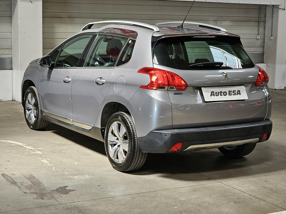 Peugeot 2008 1.2PT 