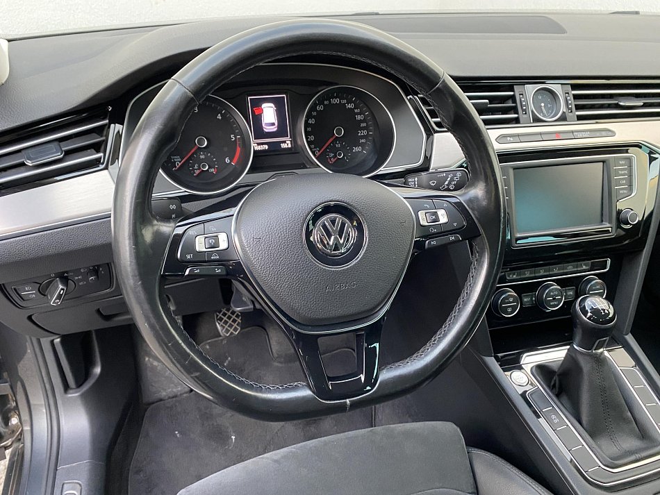 Volkswagen Passat 1.6 TDi Highline