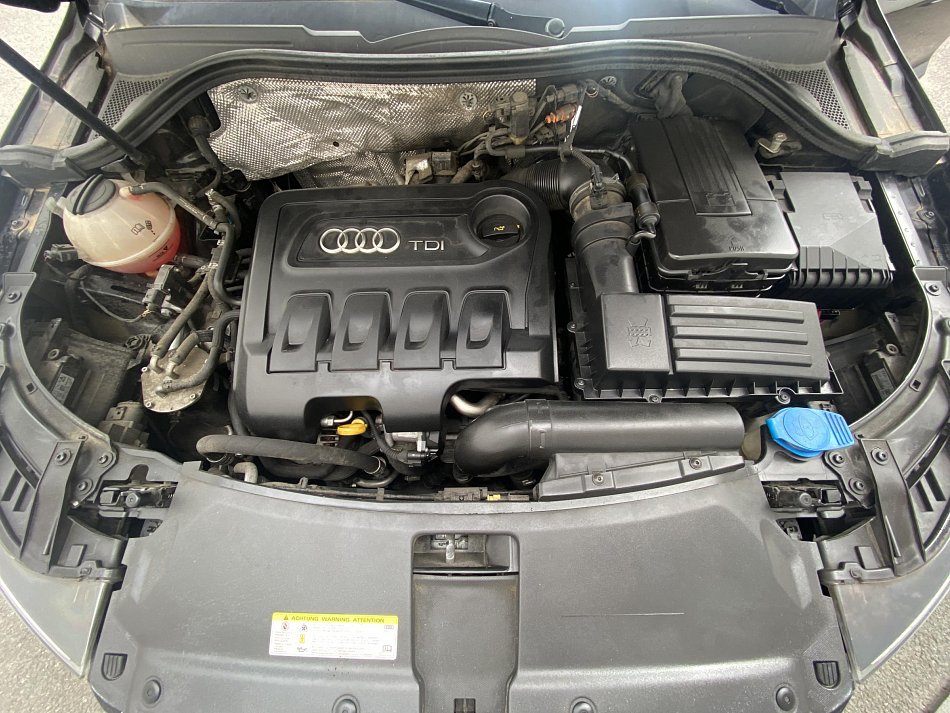 Audi Q3 2.0TDi S-line