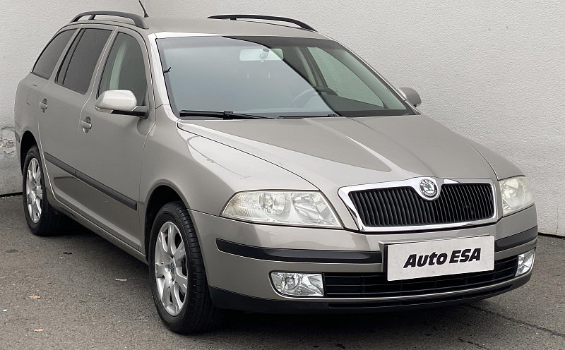 Škoda Octavia II 1.6 FSi Elegance