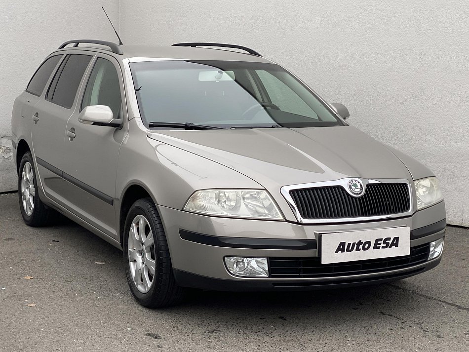 Škoda Octavia II 1.6 FSi Elegance