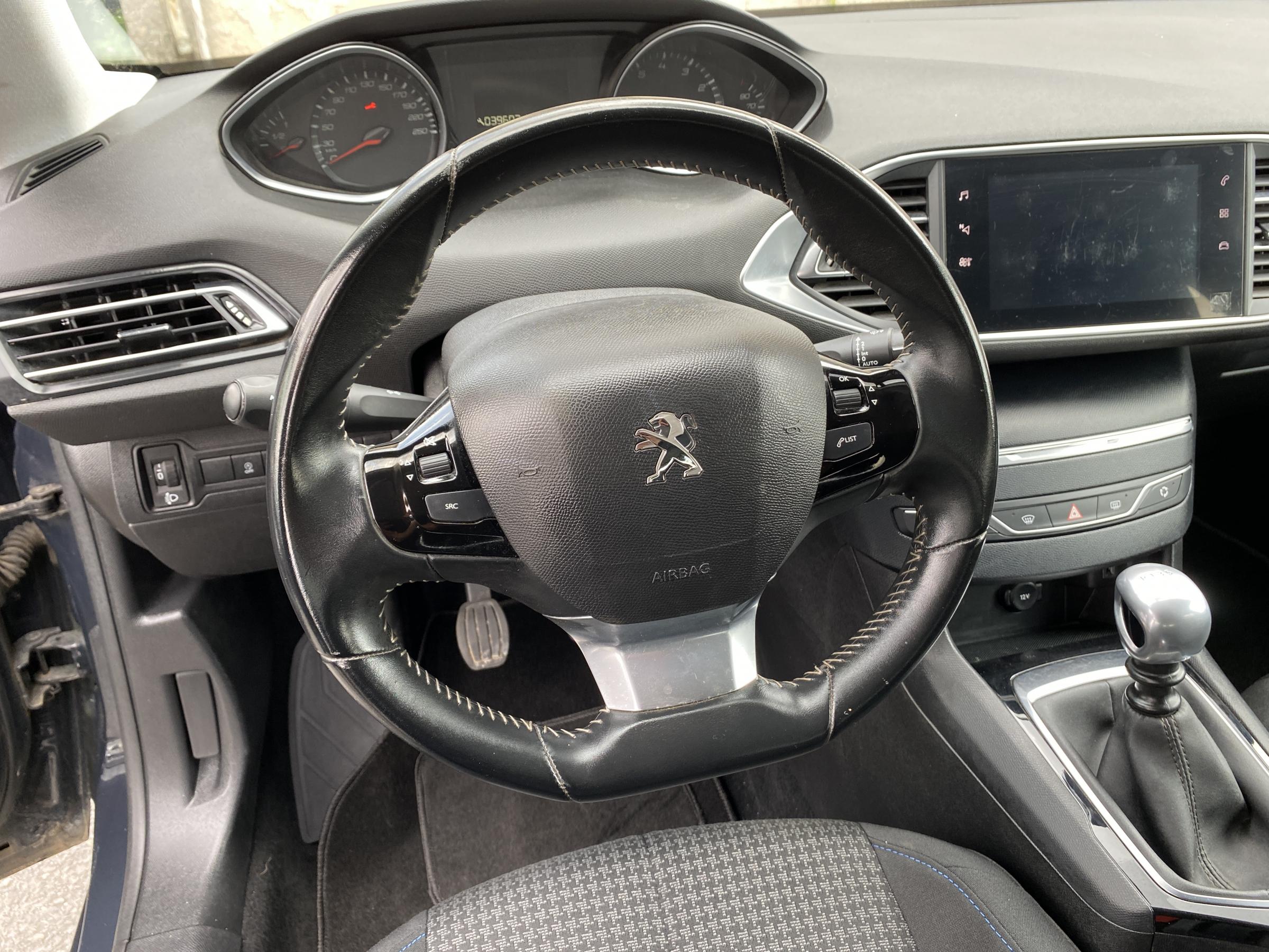 Peugeot 308, 2019 - pohled č. 14