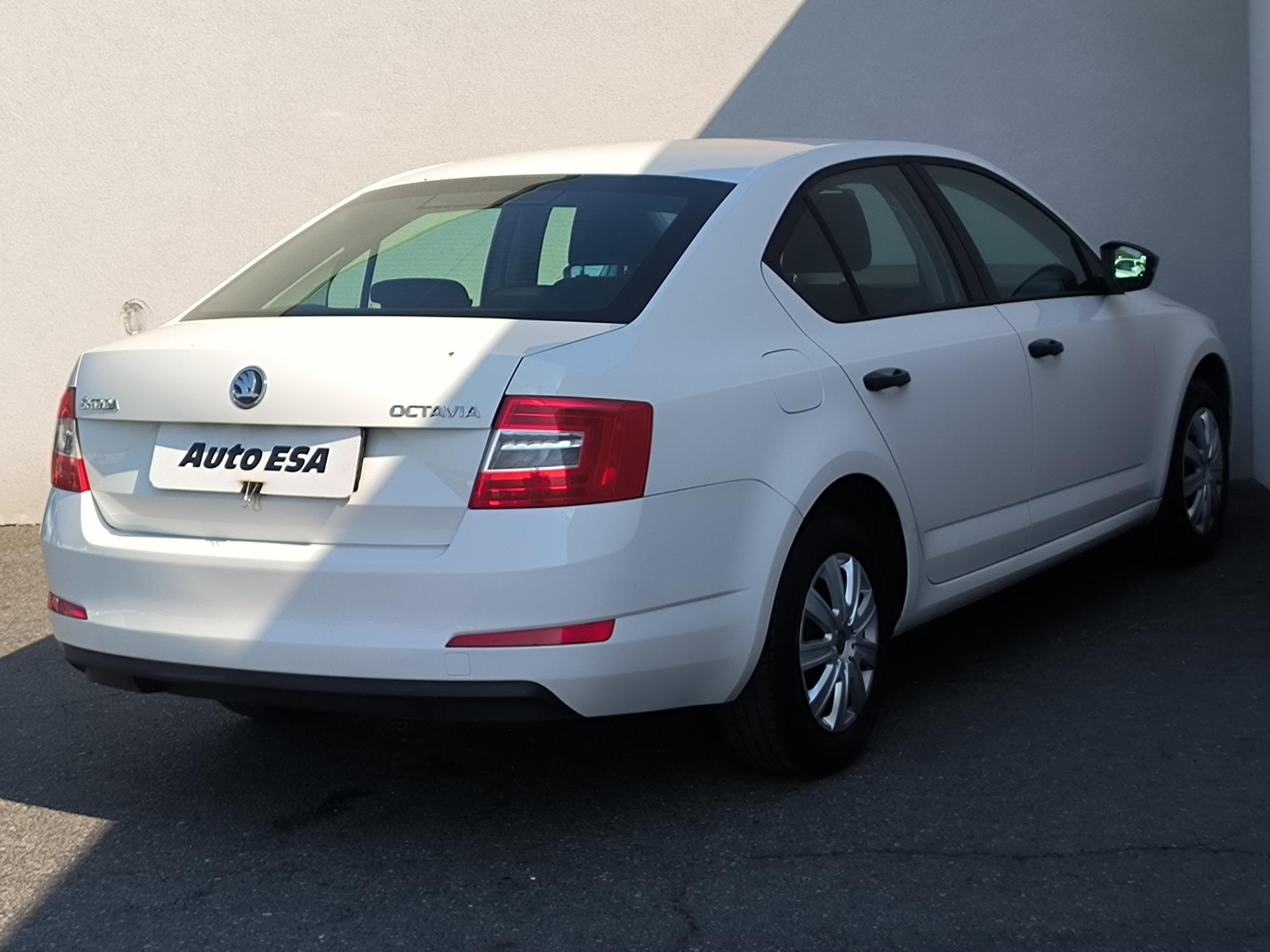 Škoda Octavia III, 2014 - pohled č. 4