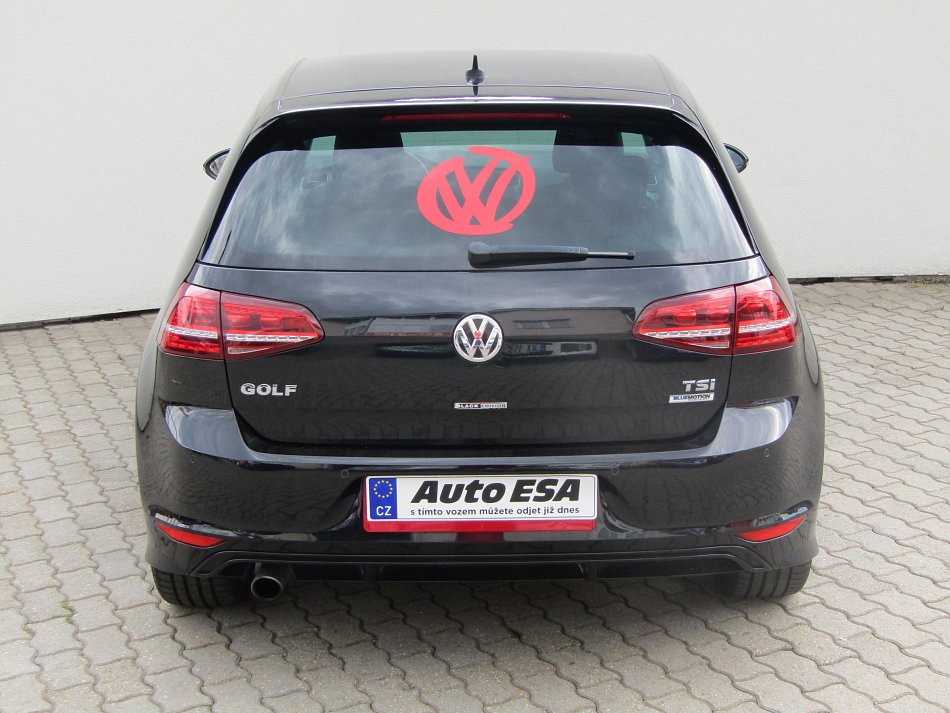 Volkswagen Golf 1.2TSI 