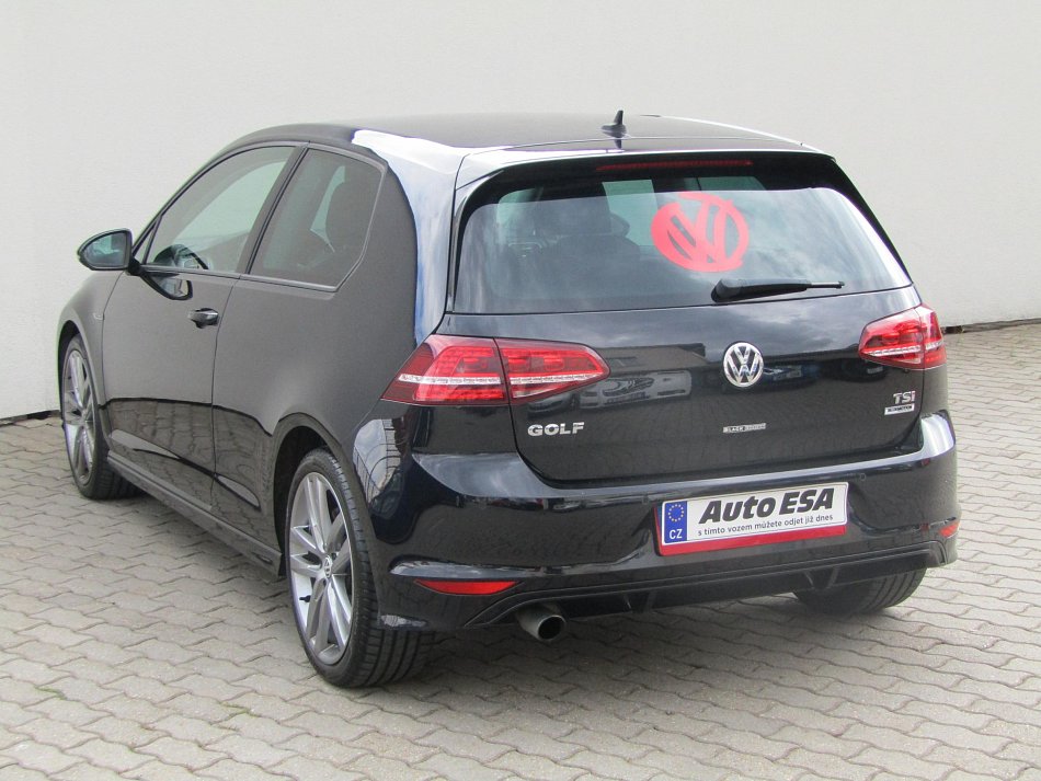 Volkswagen Golf 1.2TSI 