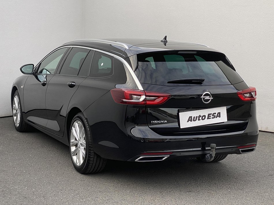 Opel Insignia 2.0CDTi Elegance Sport