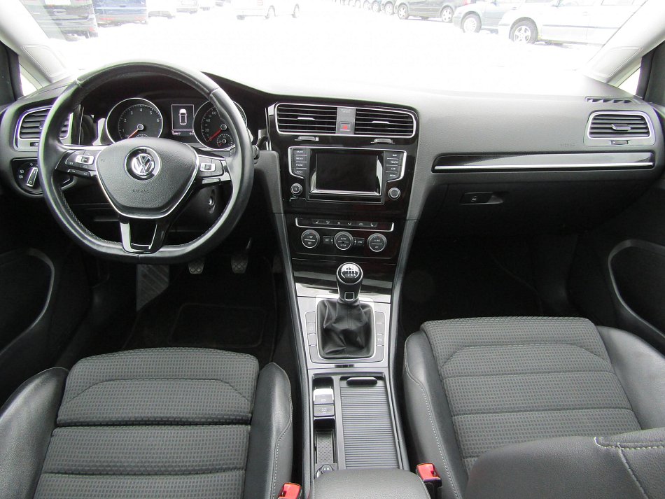 Volkswagen Golf 1.4 TSI 