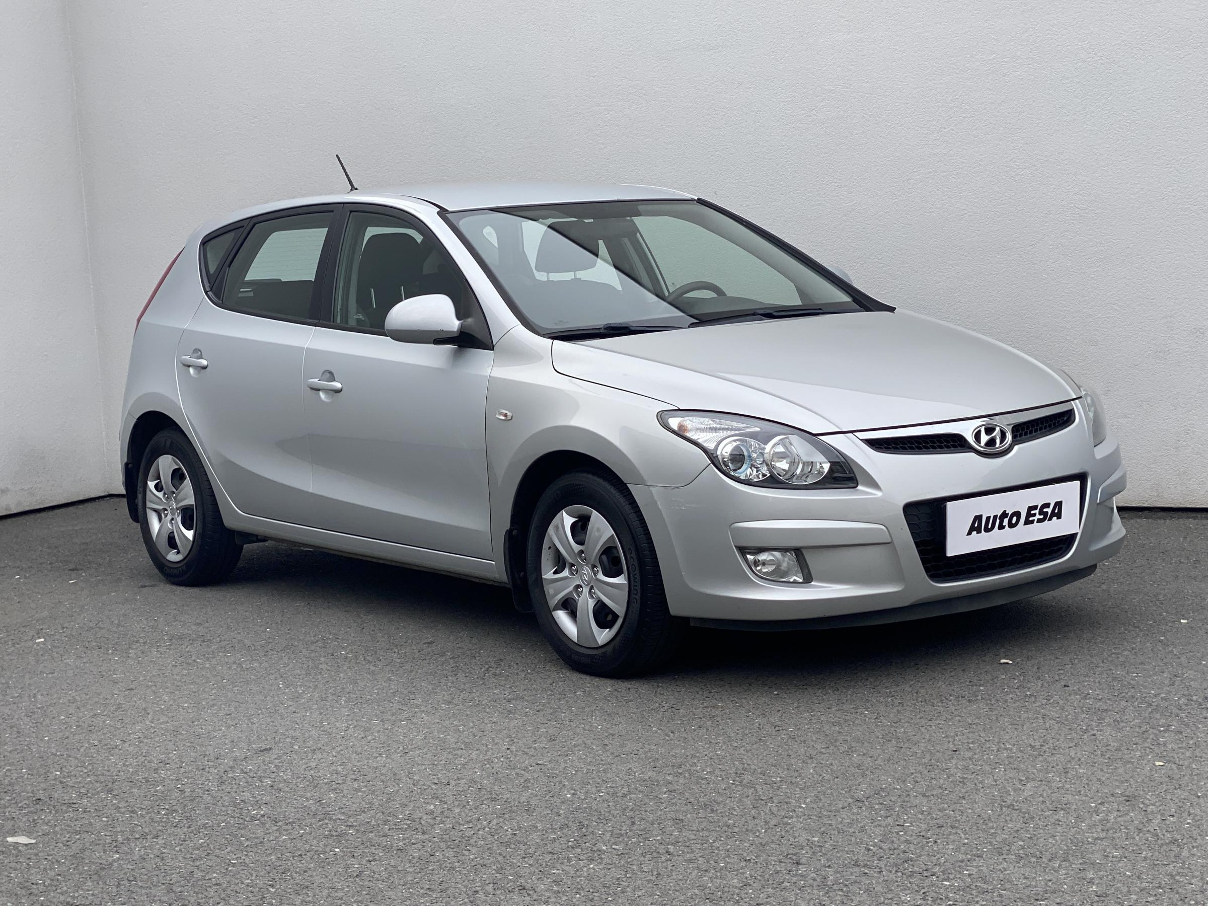 Hyundai i30, 2010 - pohled č. 1