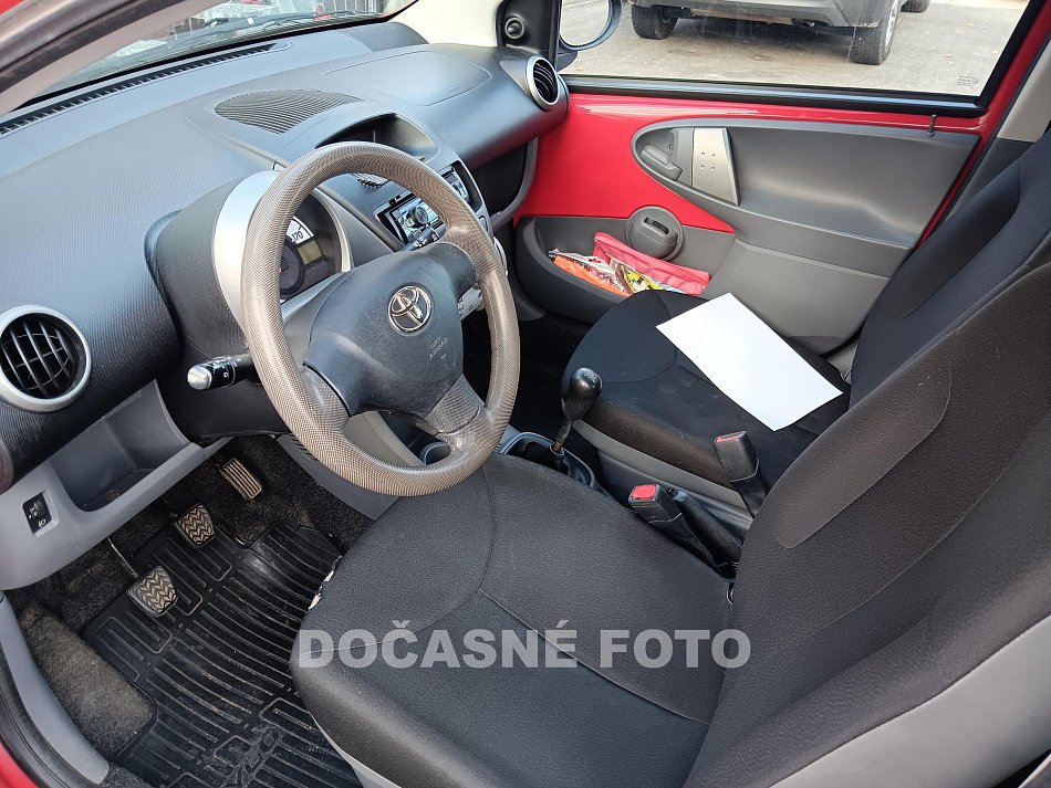 Toyota Aygo 1.0i 