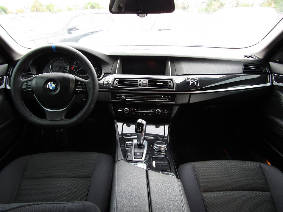 BMW Řada 5 2.0D  520D xDrive