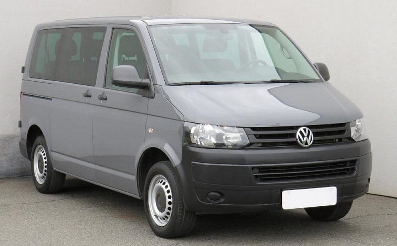 Volkswagen Transporter 2.0TDi  9míst