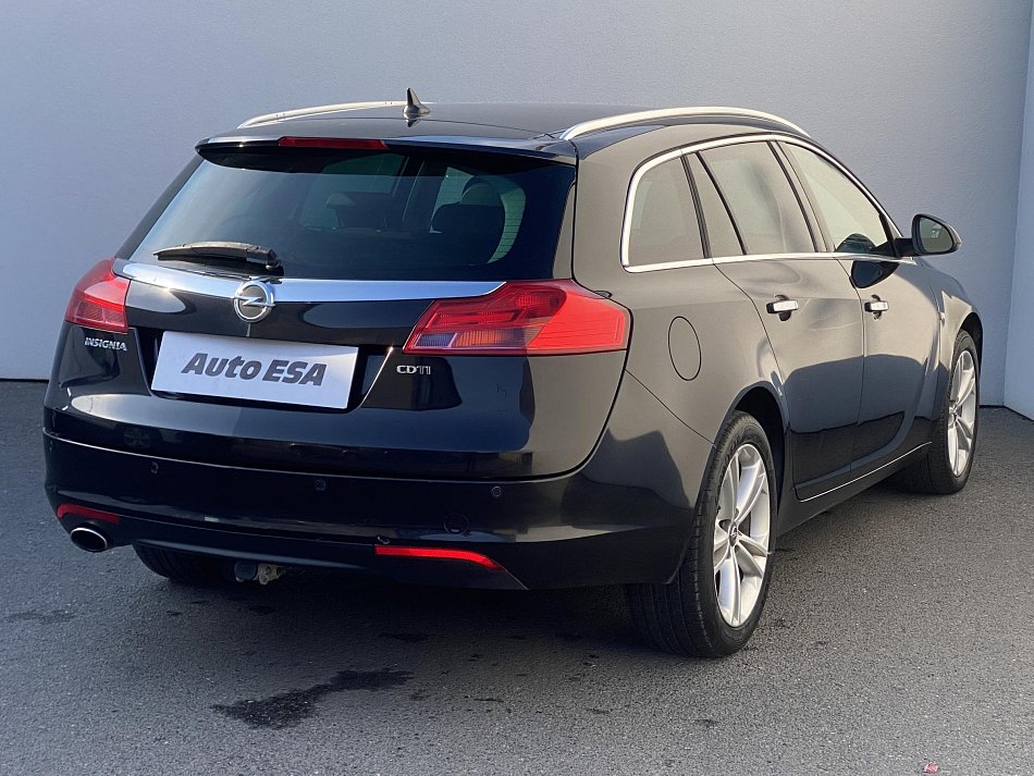 Opel Insignia 2.0CDTi 