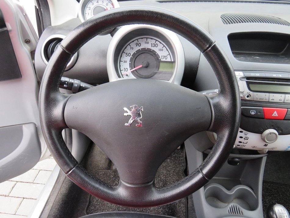 Peugeot 107 1.0i 