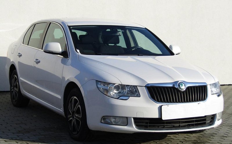 Škoda Superb II 1.4 TSi Family