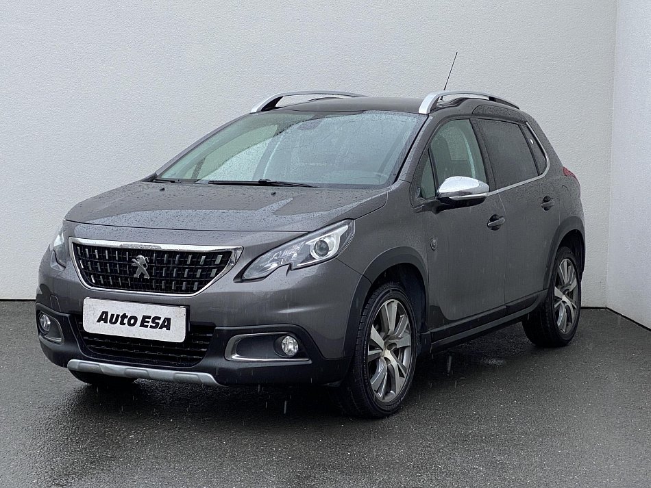 Peugeot 2008 1.2PT Crossway