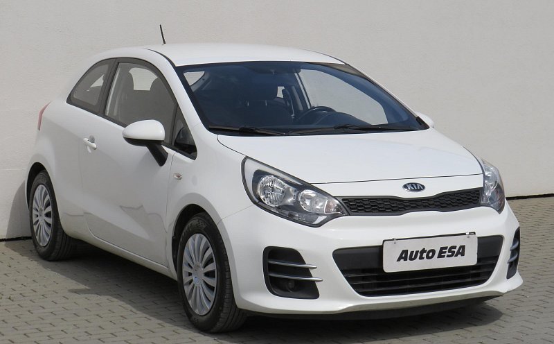 Kia Rio 1.3i 