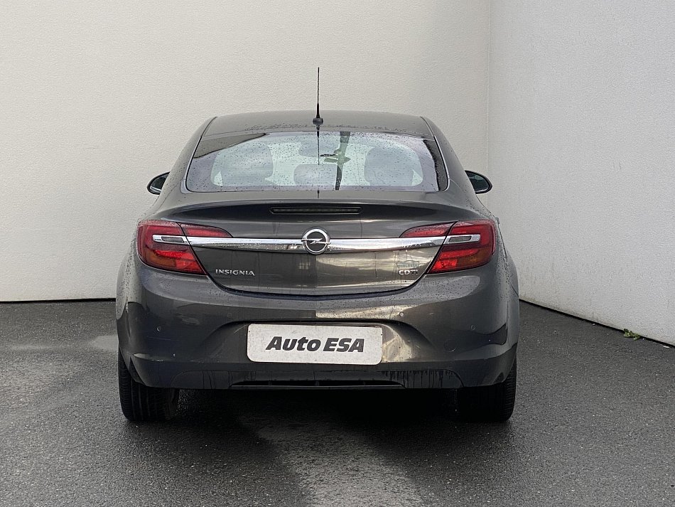 Opel Insignia 2.0 CDTi 