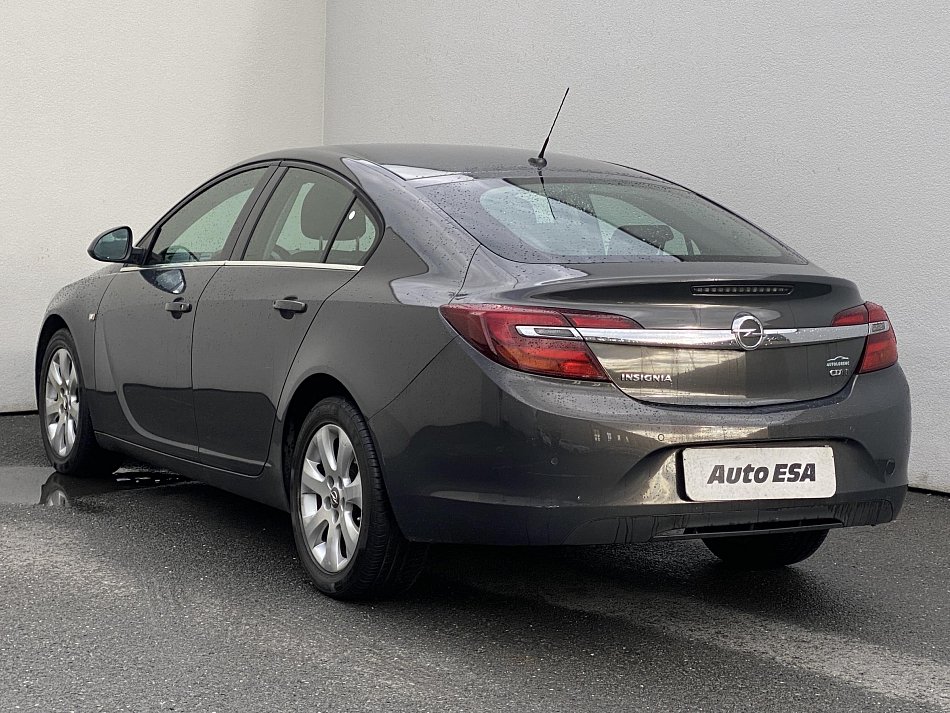 Opel Insignia 2.0 CDTi 