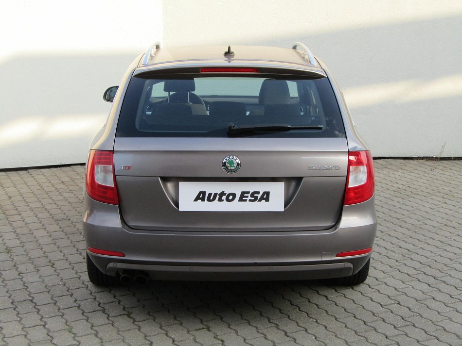 Škoda Superb II 2.0 TDi Ambition