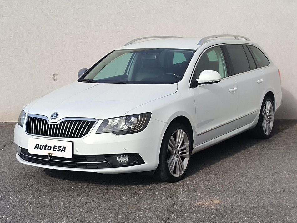 Škoda Superb II 2.0TDi Elegance 4x4