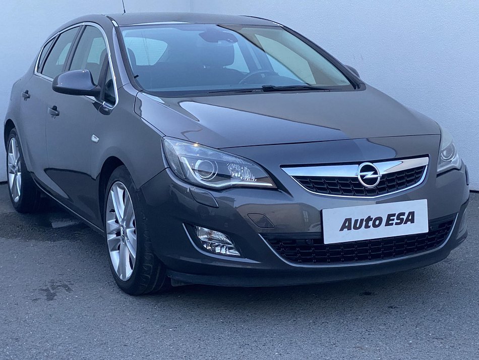 Opel Astra 2.0 CDTi 