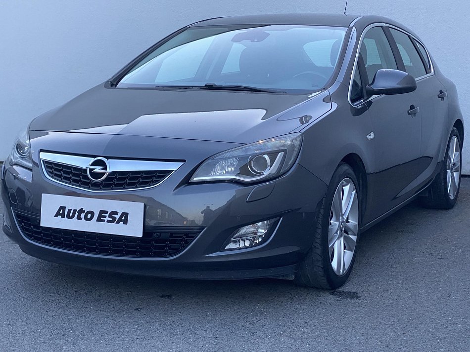 Opel Astra 2.0 CDTi 