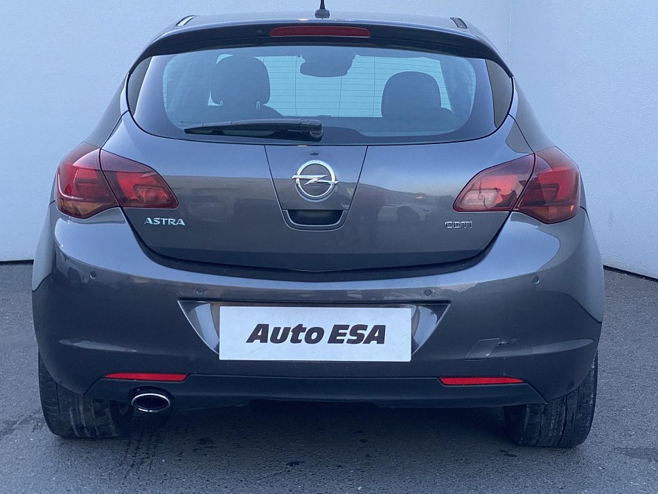 Opel Astra 2.0 CDTi 