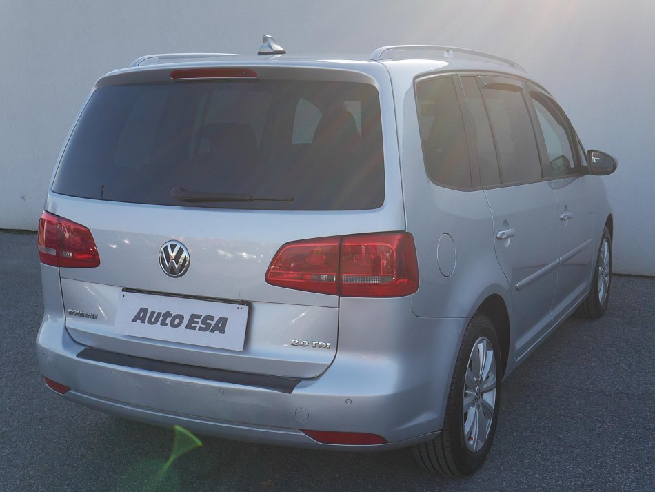 Volkswagen Touran 2.0 TDi 