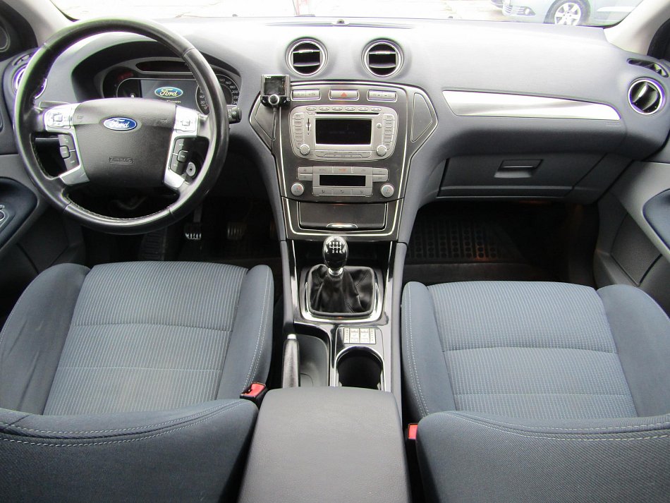 Ford Mondeo 1.8TDCi 