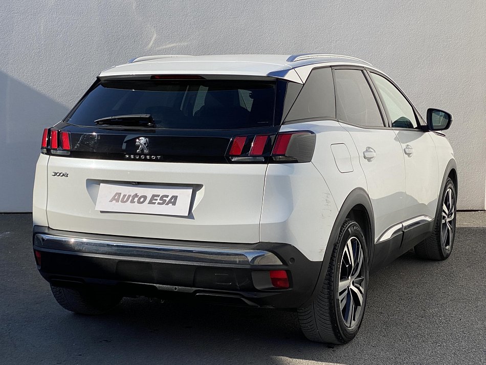 Peugeot 3008 1.2 PT Allure