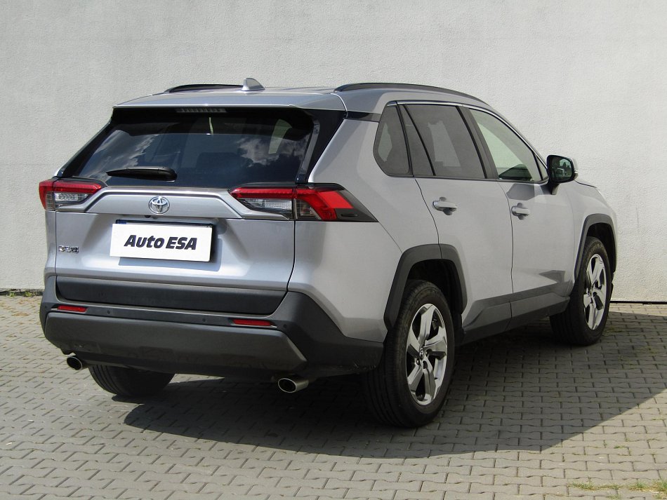 Toyota RAV4 2.0 VVT-i 