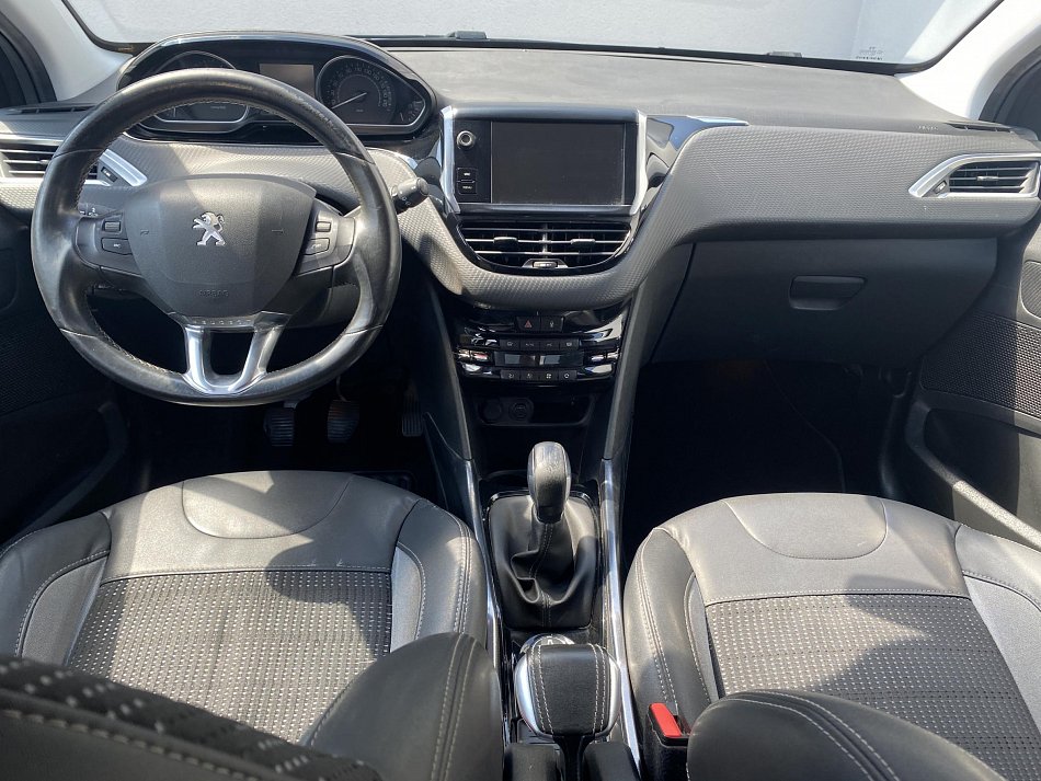 Peugeot 2008 1.6 VTi Allure