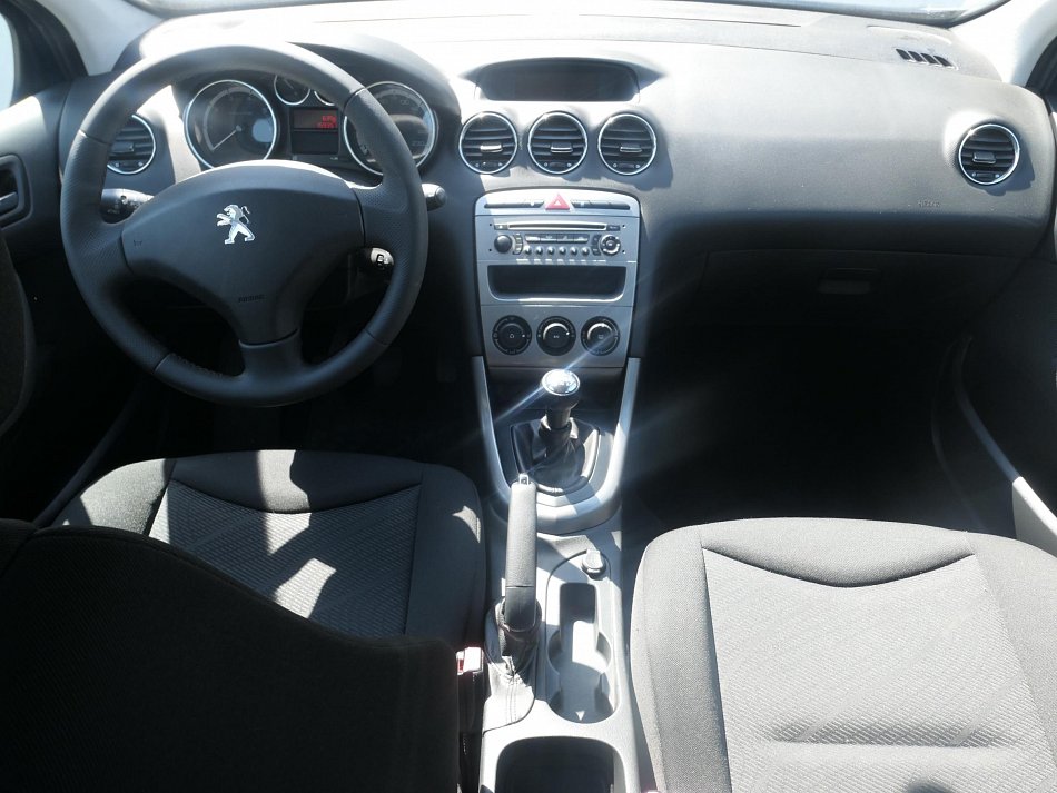 Peugeot 308 1.4i 