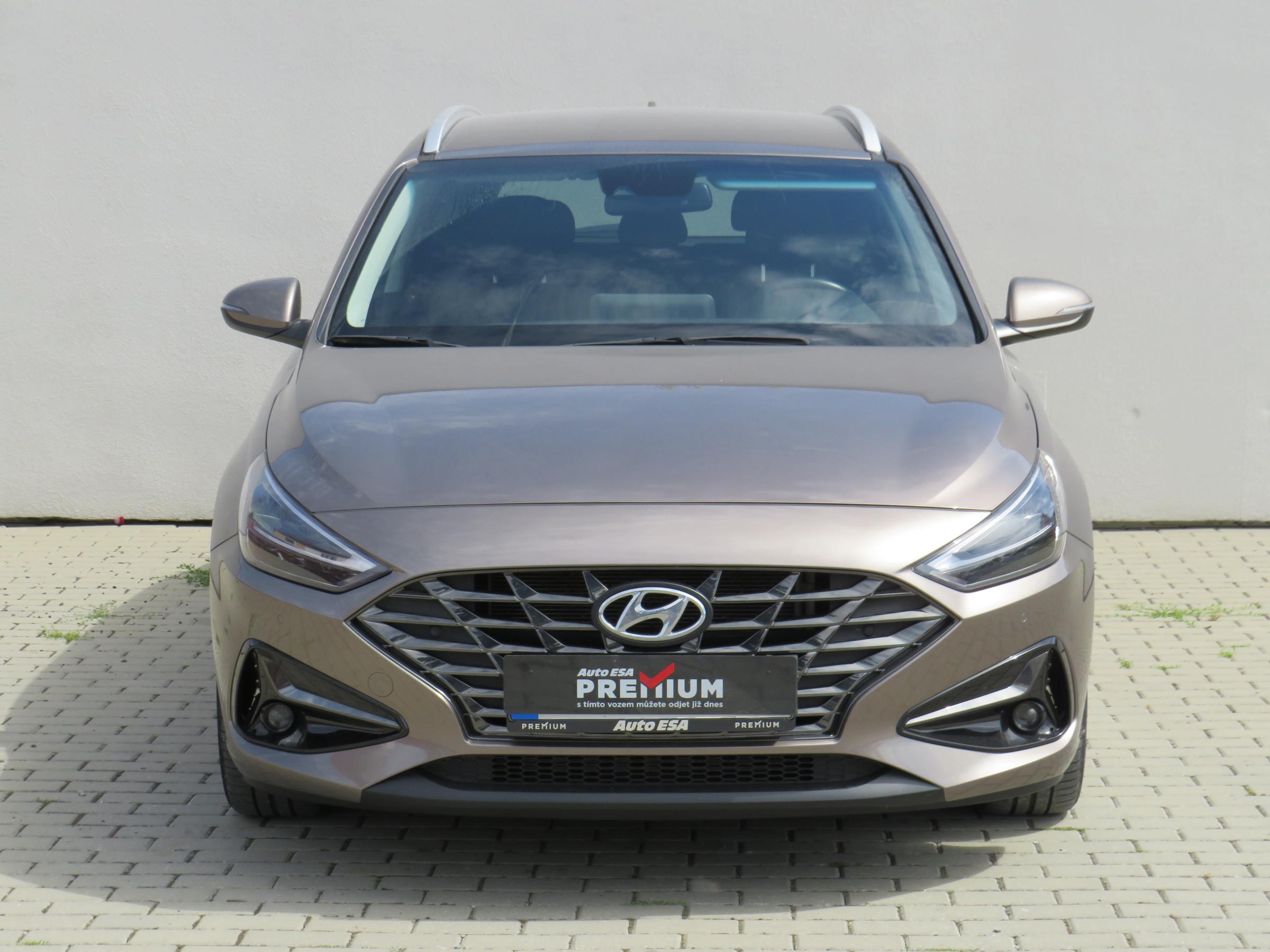 Hyundai i30, 2020 - pohled č. 2