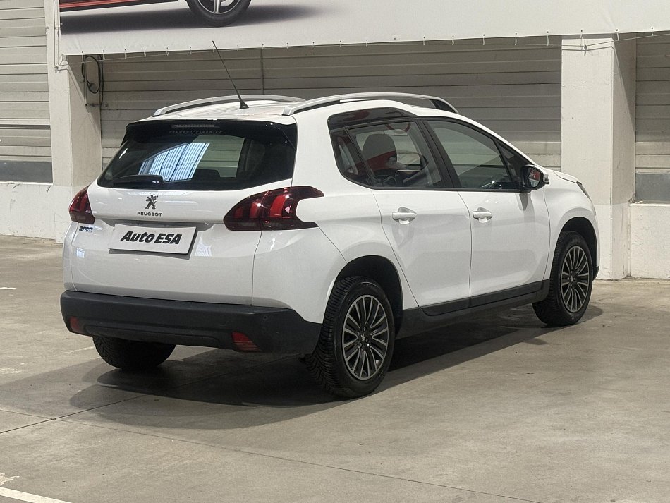 Peugeot 2008 1.2VTi 